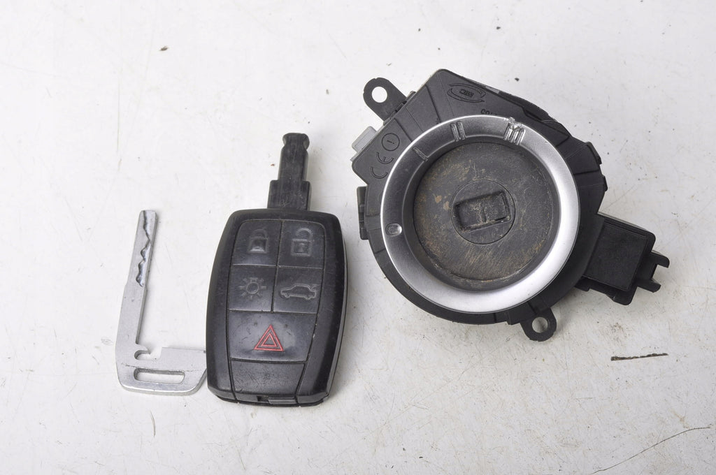 VOLVO C30 S40 II V50 C70 II IGNITION KEY 30737156