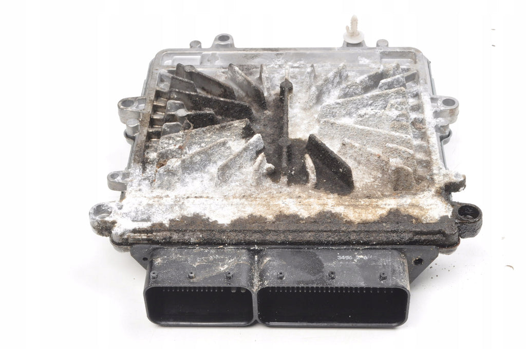 VOLVO C30 S40 V50 C70 II 2.4 D5 180KM COMPUTER ENGINE DRIVER 30771550