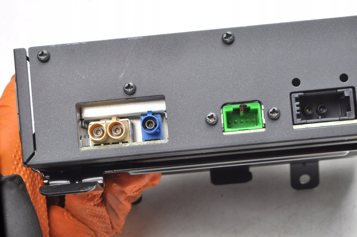 VOLVO C30 S40 V50 C70 II NAVIGATION PLATE READER 31337201