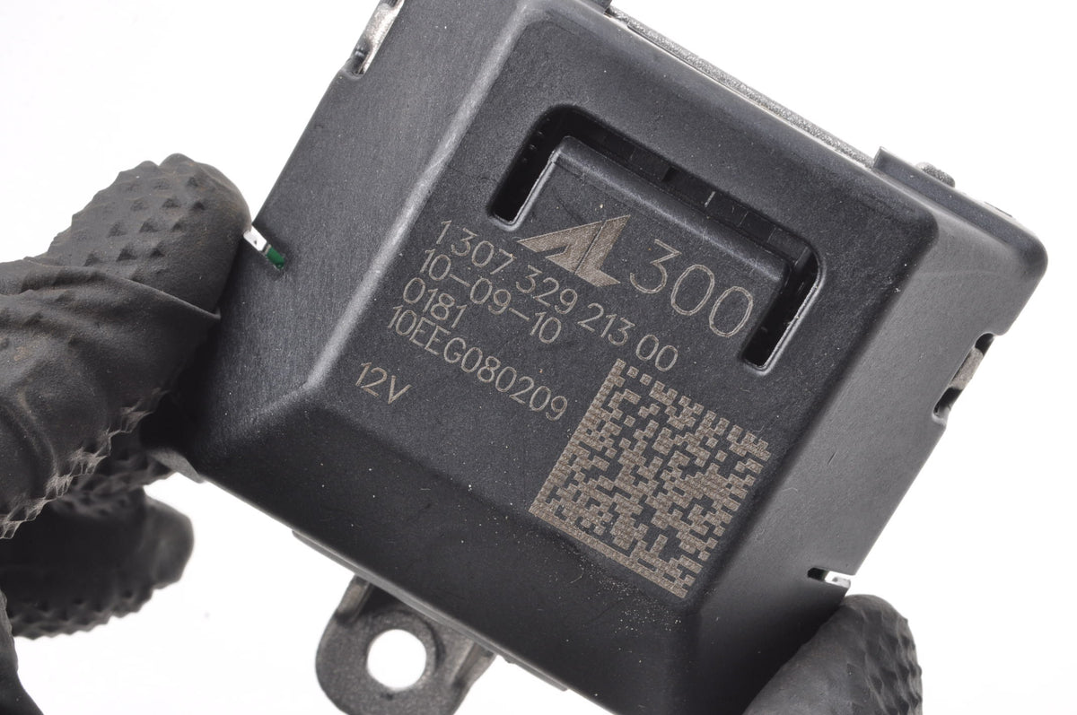 VOLVO C30 S40 V50 C70 MODULE LAMP DRIVER LIFT 130732921300