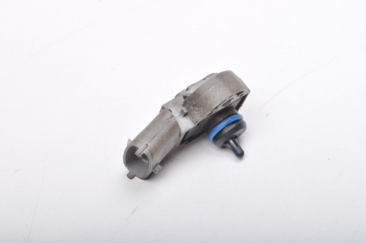 VOLVO C30 S80 II V70 III 3.0 T6 286 KM FUEL PRESSURE SENSOR 31272732