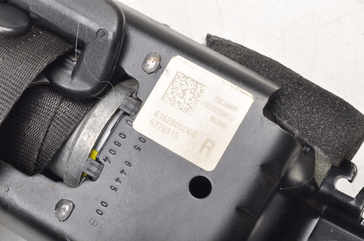 VOLVO C30 SAFETY RIGHT FRONT 31320499