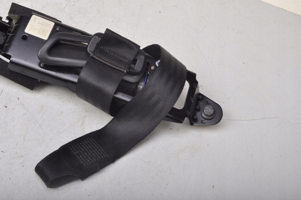 VOLVO C30 SEAT BELT LEFT FRONT 31320498