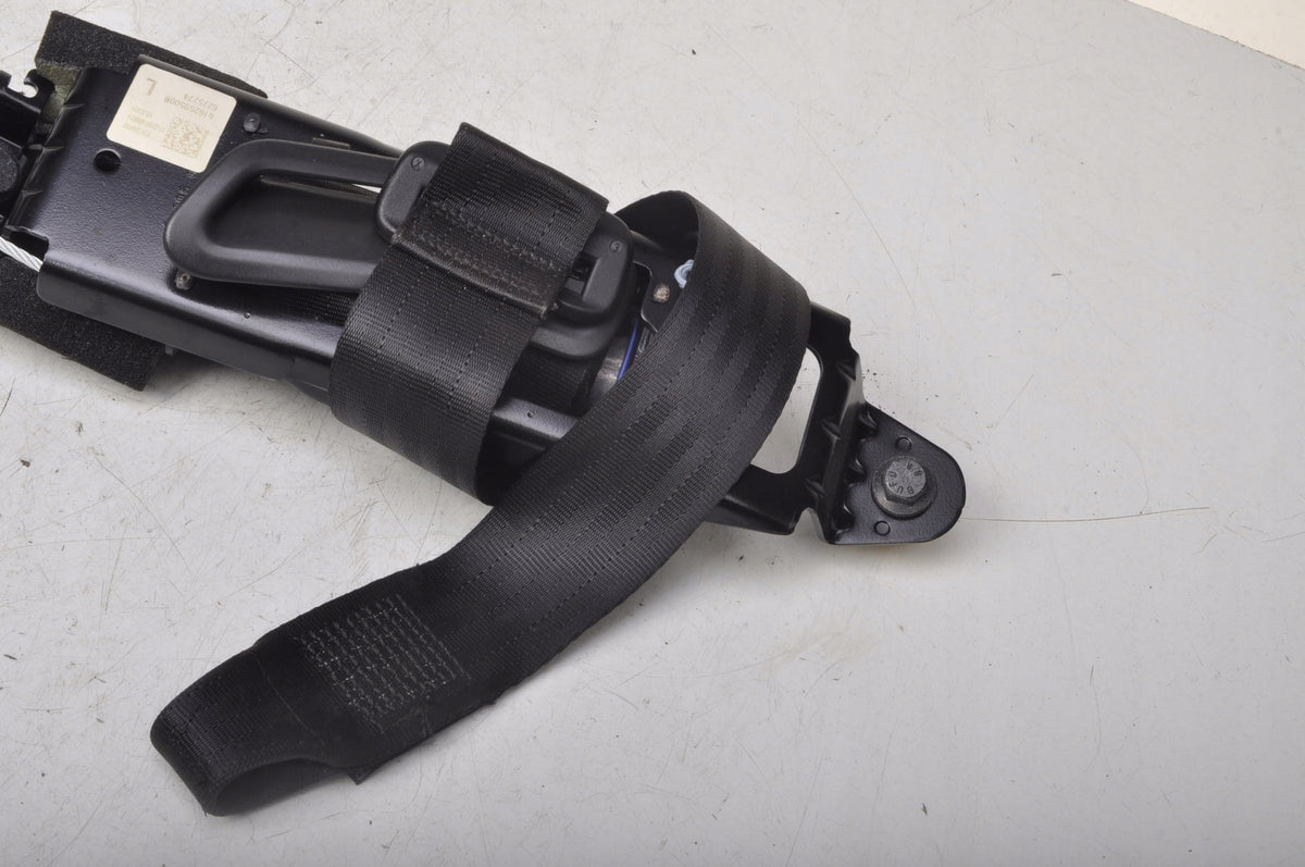 VOLVO C30 SEAT BELT LEFT FRONT 31320498