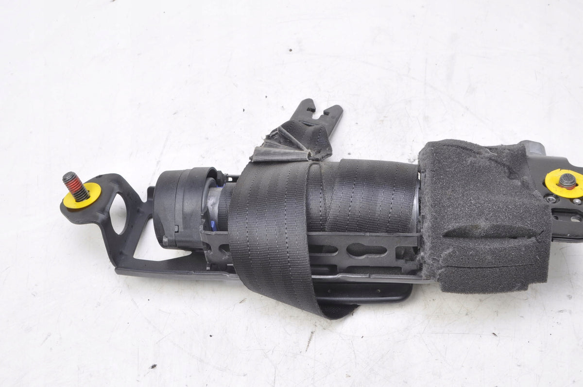 VOLVO C30 SEAT BELT LEFT FRONT