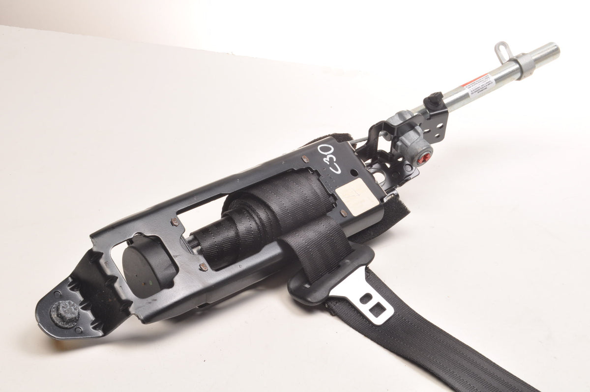 VOLVO C30 SEAT BELT LEFT FRONT LIFT 9123536