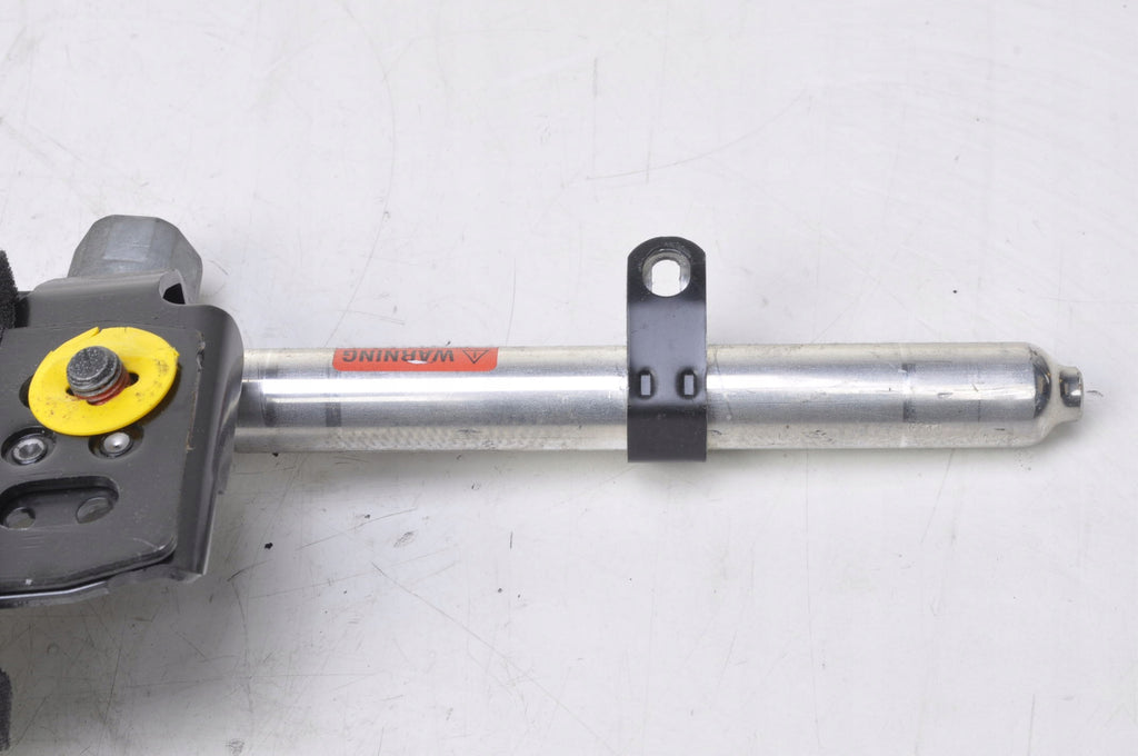 VOLVO C30 SEAT BELT LEFT FRONT