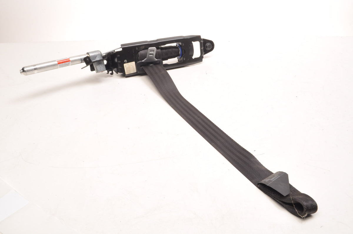 VOLVO C30 SEAT BELT RIGHT FRONT HB 3D 30642223
