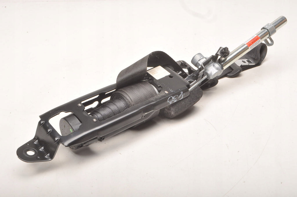 VOLVO C30 SEAT BELT RIGHT FRONT HB 3D LIFT 31351425