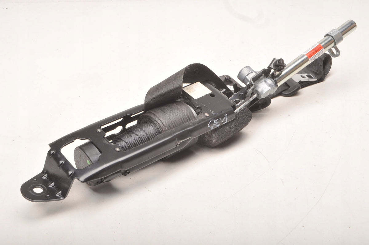 VOLVO C30 SEAT BELT RIGHT FRONT HB 3D LIFT 31351425