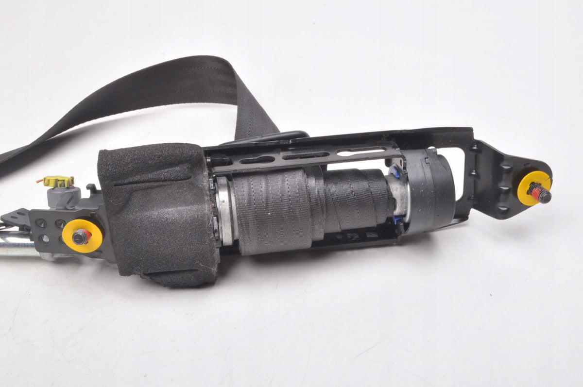 VOLVO C30 SEAT BELT RIGHT FRONT LIFT 31351425