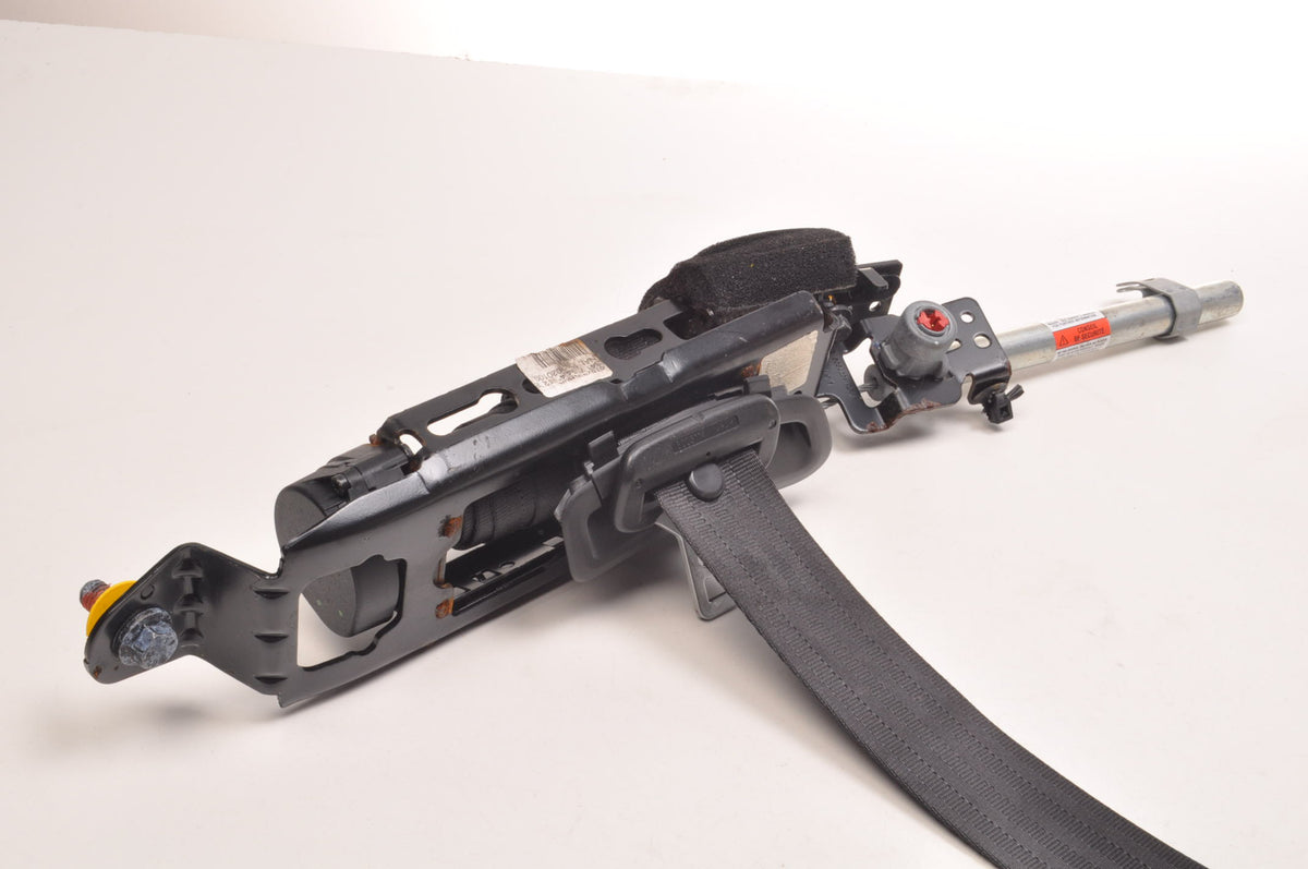 VOLVO C30 SEAT BELT RIGHT FRONT LIFT 9123539