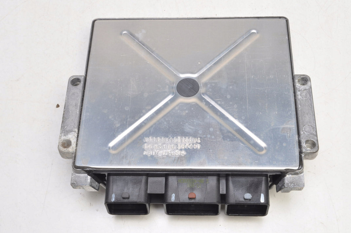 VOLVO C30 V50 C70 S40 II 2.0 16V 146KM COMPUTER ENGINE DRIVER 30788961