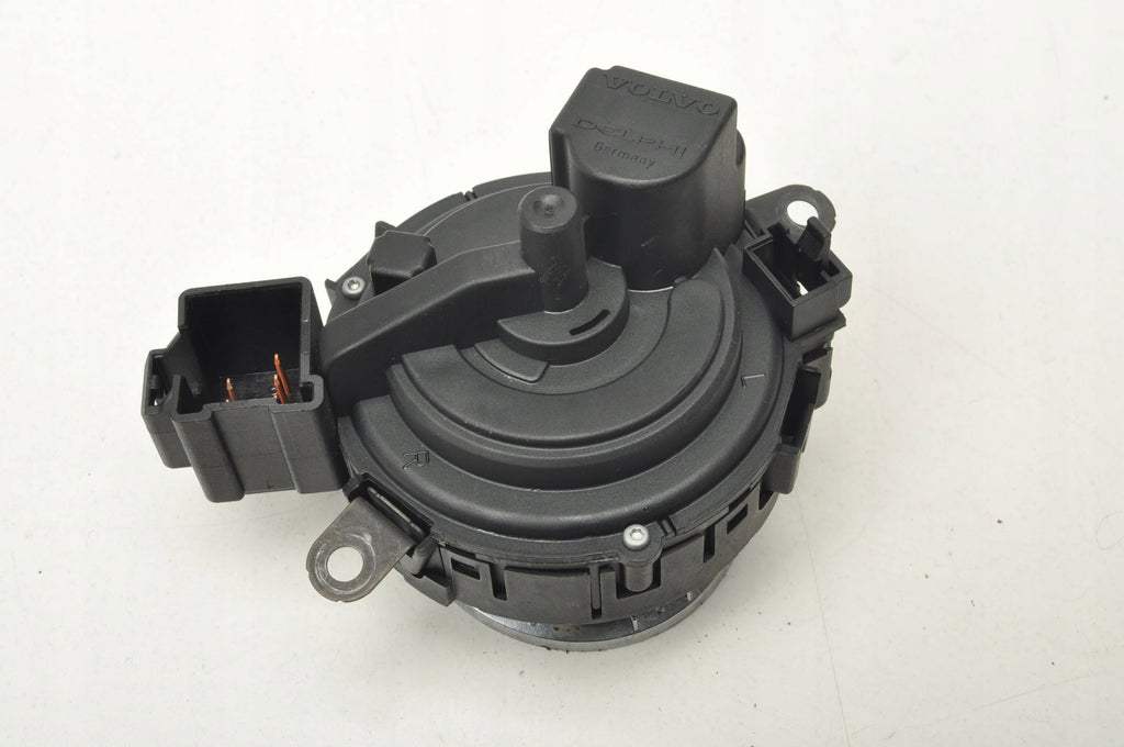 VOLVO C30 V50 C70 S40 II IGNITION 30768036