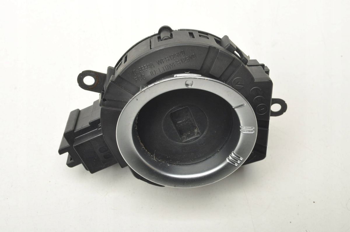 VOLVO C30 V50 C70 S40 II IGNITION 30768036