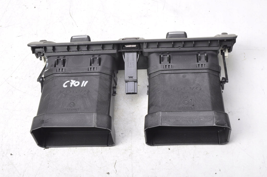 VOLVO C70 II CENTRAL AIR VENT GRILLE