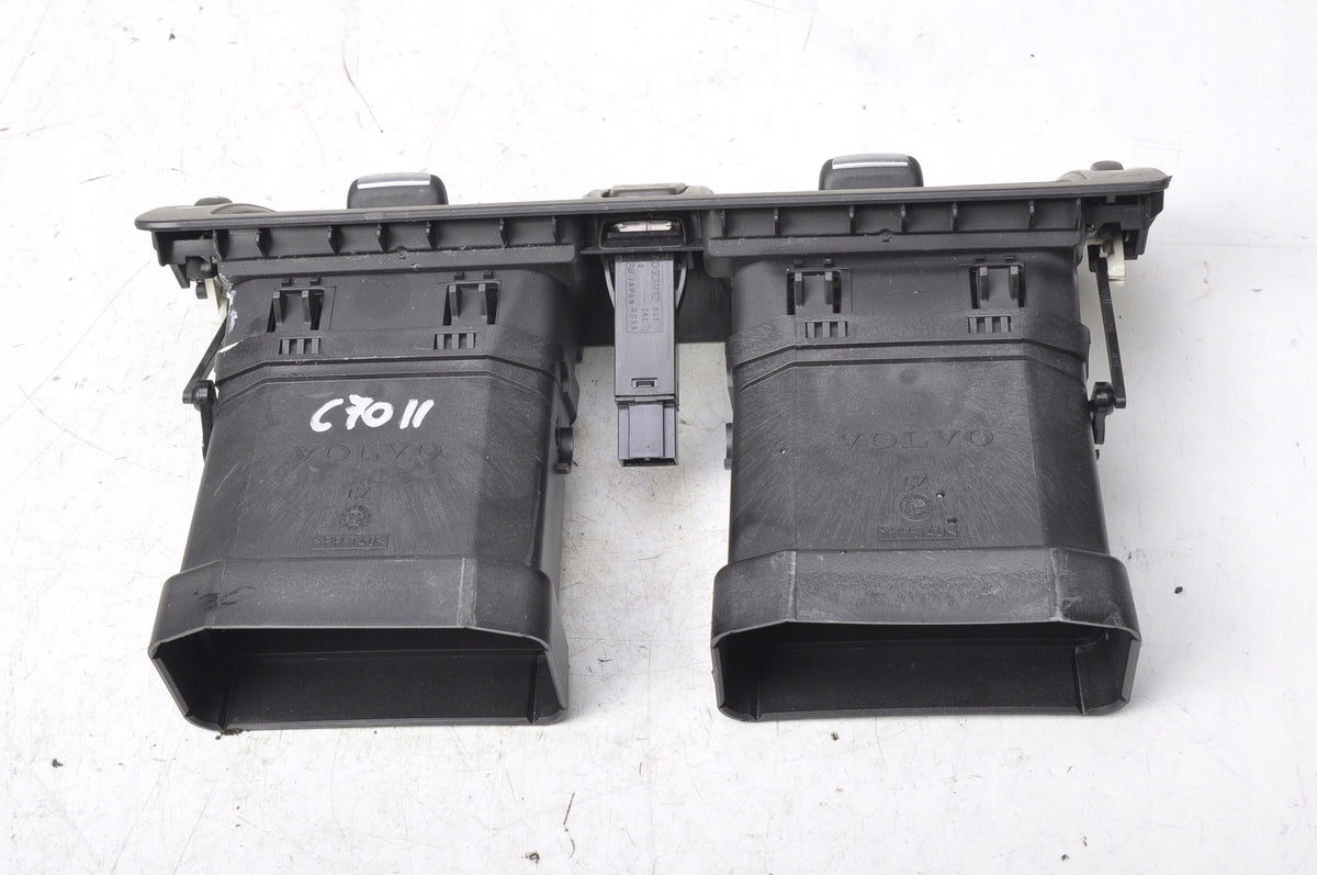 VOLVO C70 II CENTRAL AIR VENT GRILLE