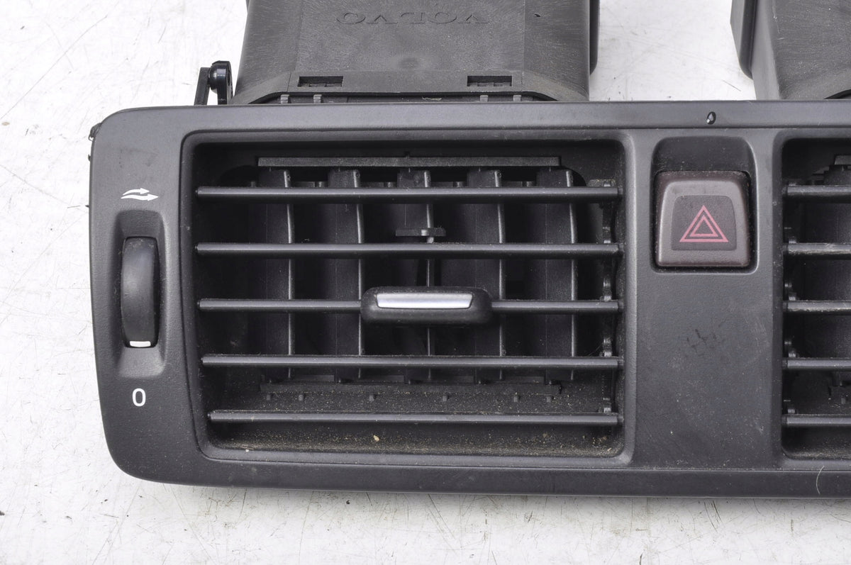 VOLVO C70 II CENTRAL AIR VENT GRILLE