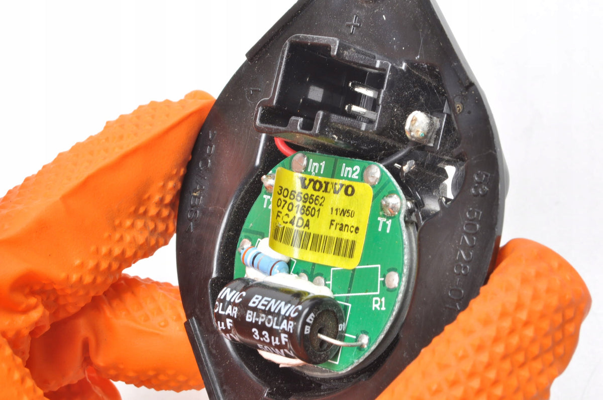 VOLVO C70 II FRONT DOOR SPEAKER 30659562