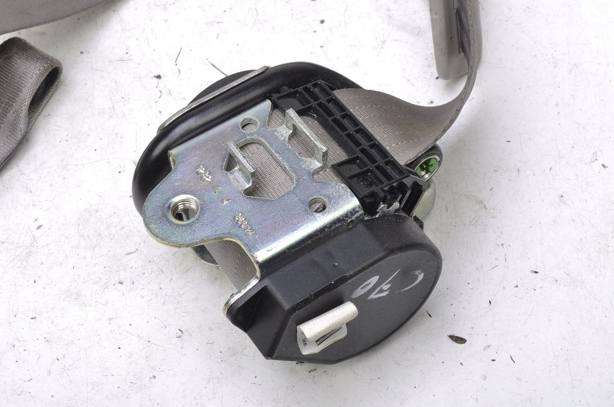VOLVO C70 II SEAT BELT LEFT FRONT 31267568