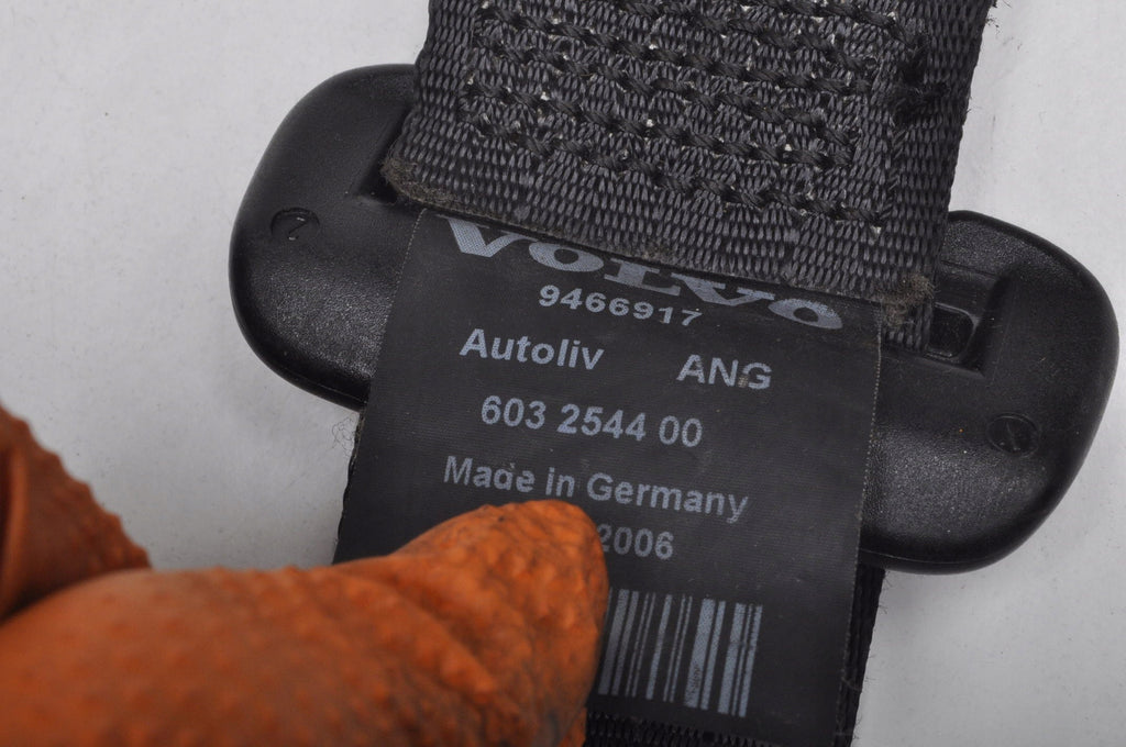 VOLVO C70 II SEAT BELT LEFT FRONT 9466917