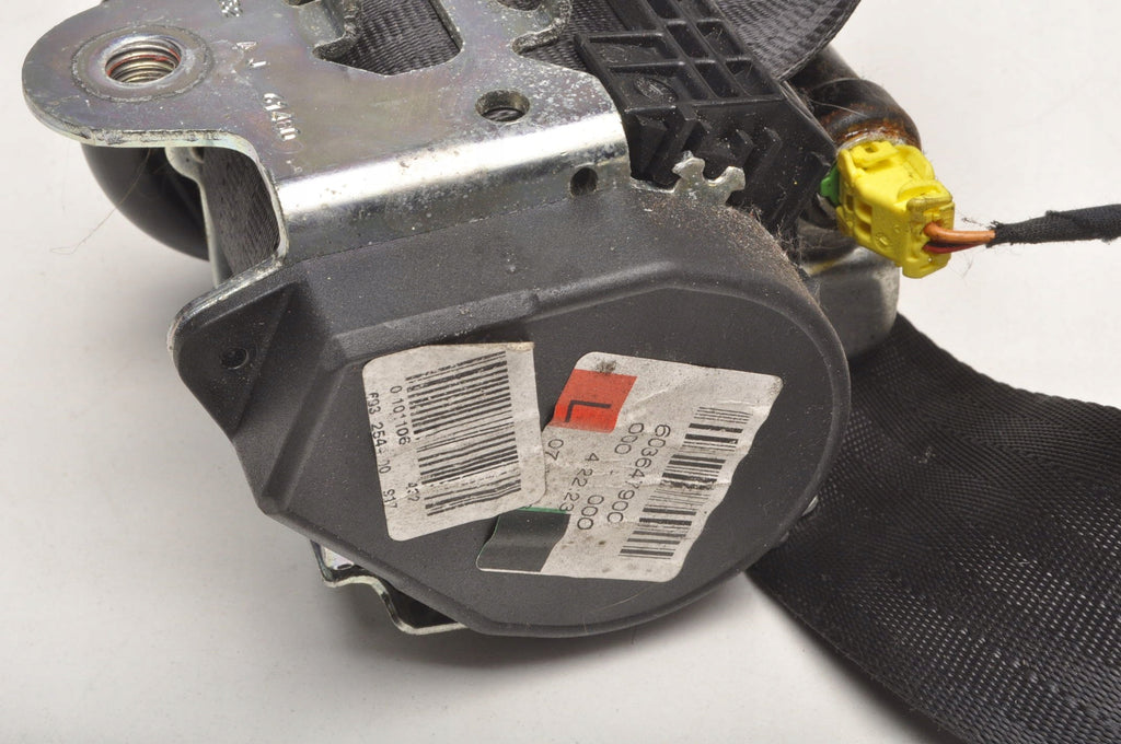 VOLVO C70 II SEAT BELT LEFT FRONT 9466917