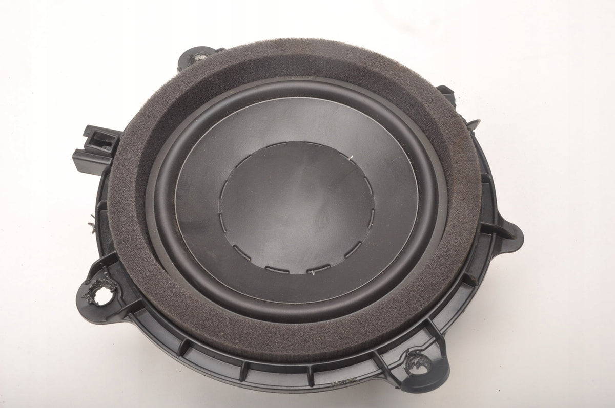VOLVO C70 II SPEAKER DYNAUDIO 30679336