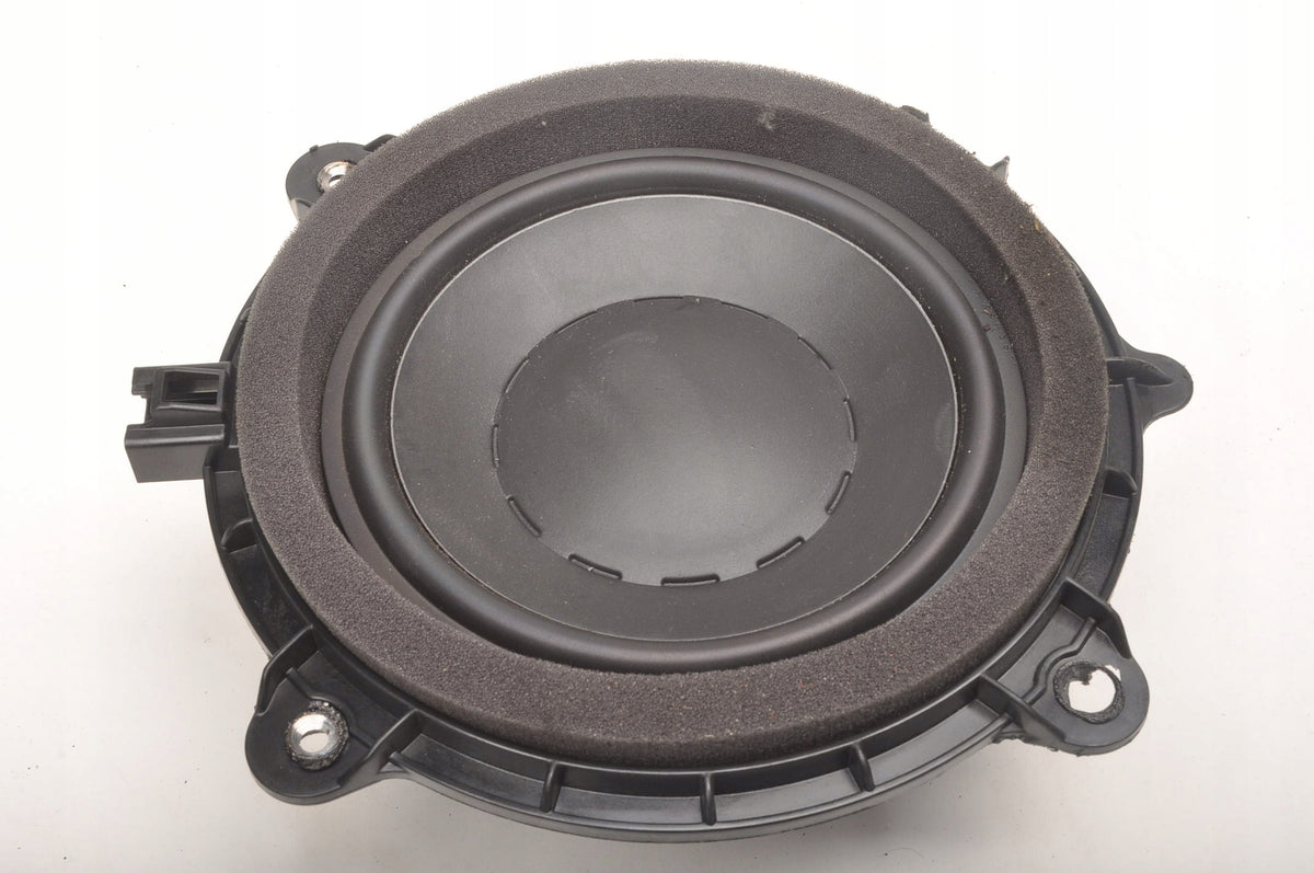 VOLVO C70 II SPEAKER DYNAUDIO 30679336