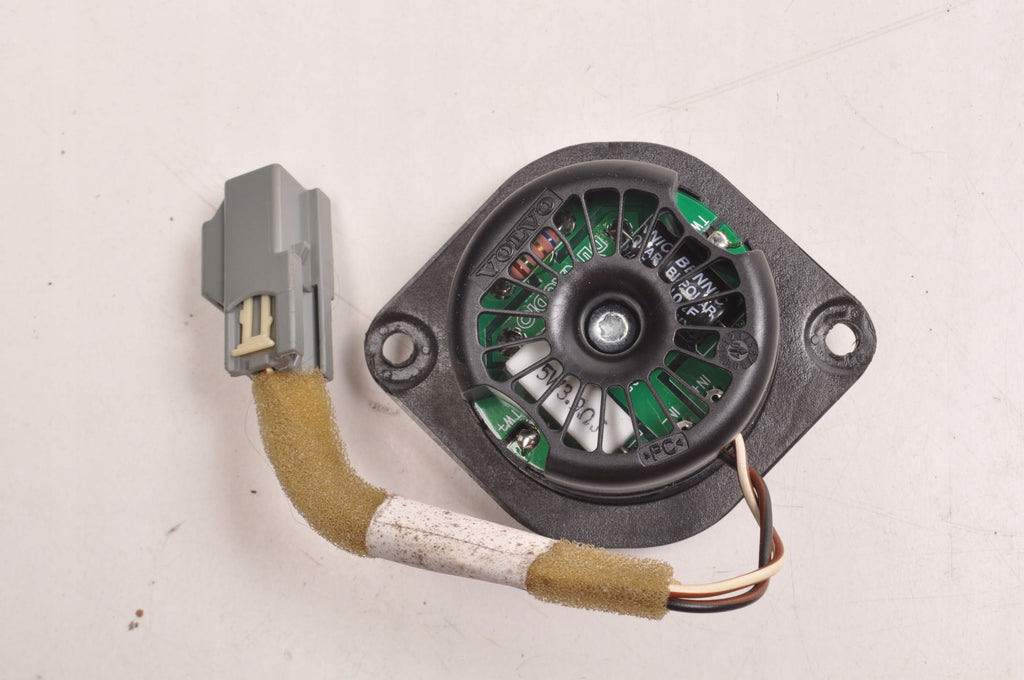 VOLVO C70 II TWEETER