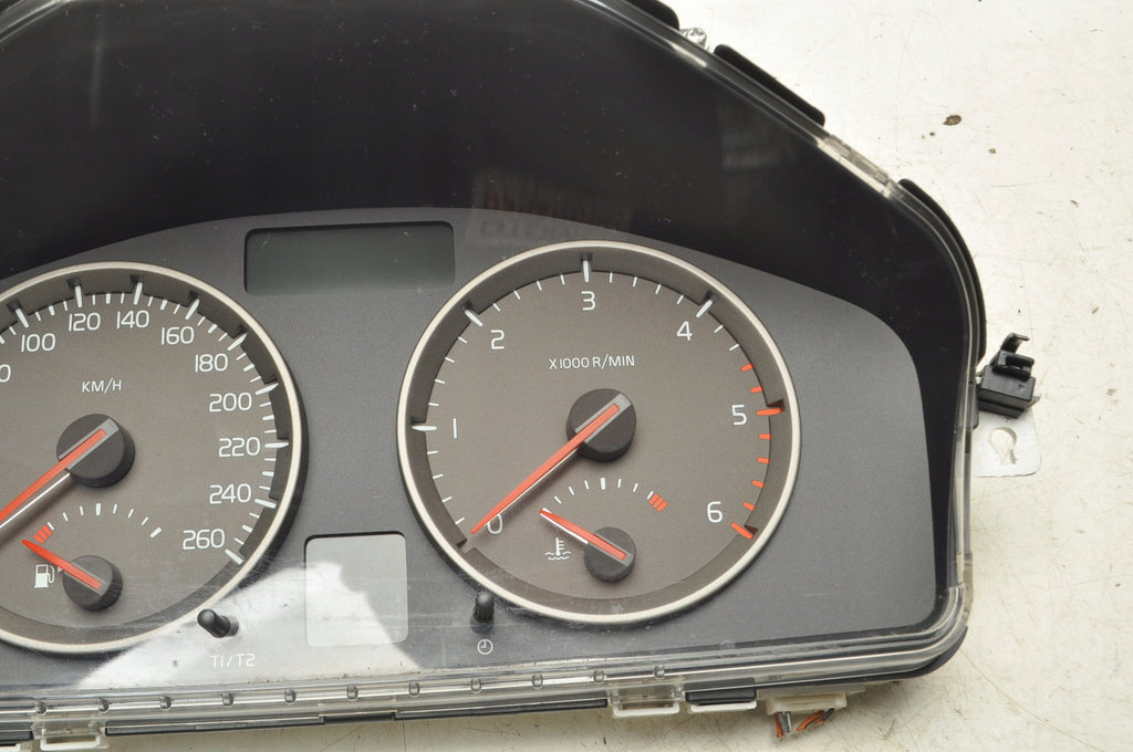 VOLVO S40 II 2.0 D COUNTER CLOCKS EUROPE 30786344