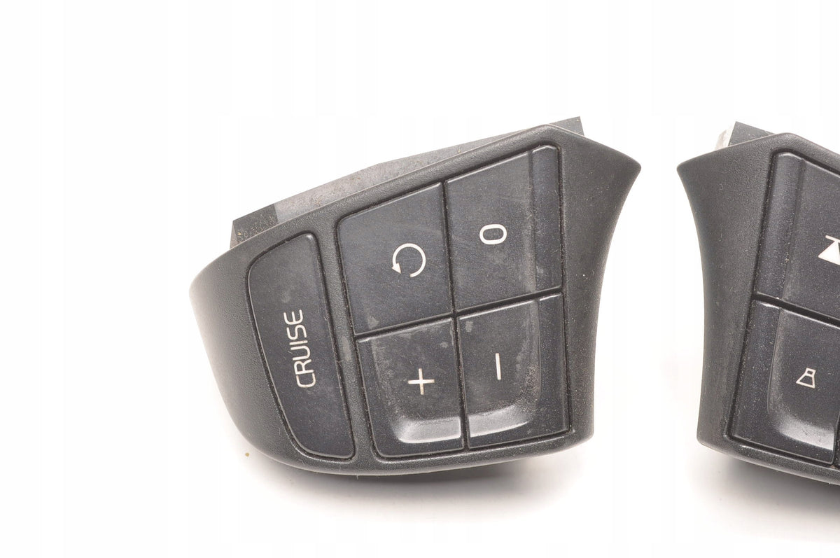 VOLVO S40 II V50 STEERING WHEEL BUTTONS 30710725 30710722