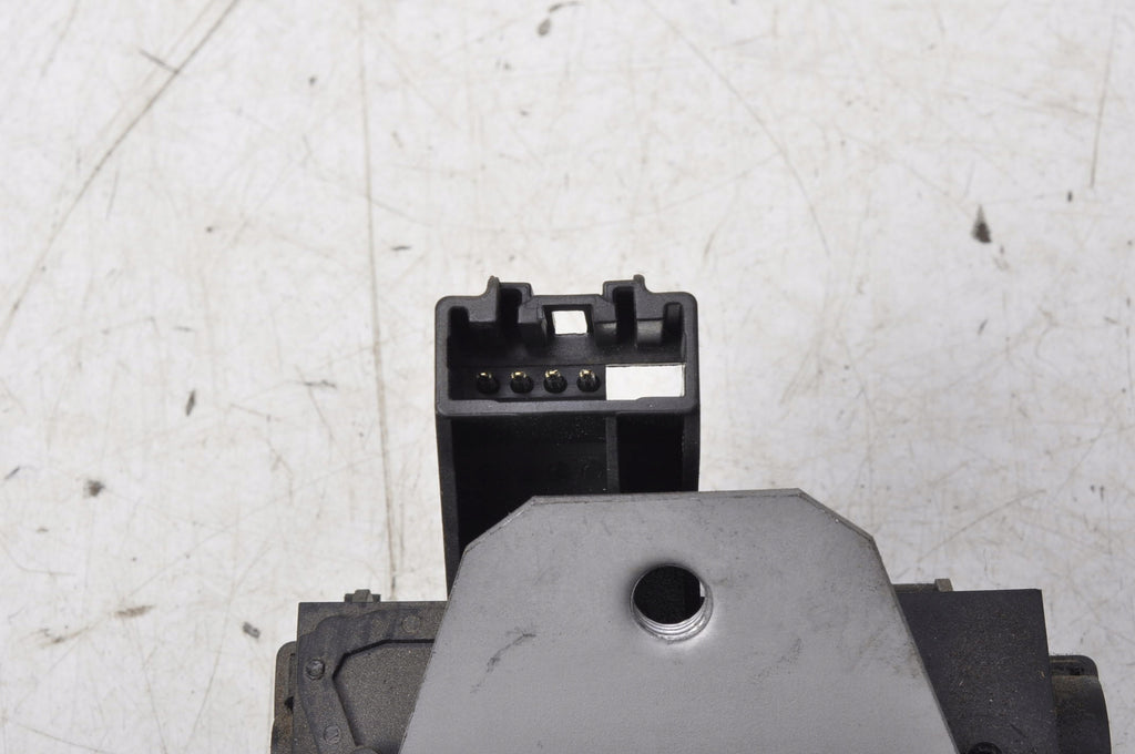 VOLVO S40 II V50 TAILGATE LOCK 4 PIN 30799474