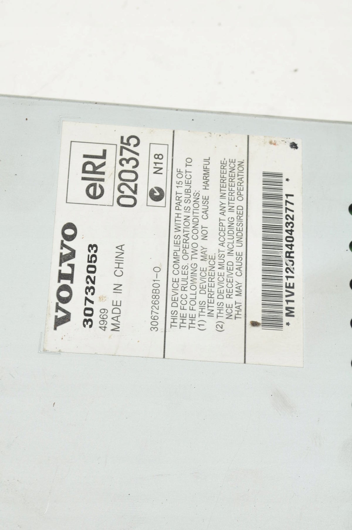 VOLVO S40 II V50 XC90 ANTENNA AMPLIFIER 30732053