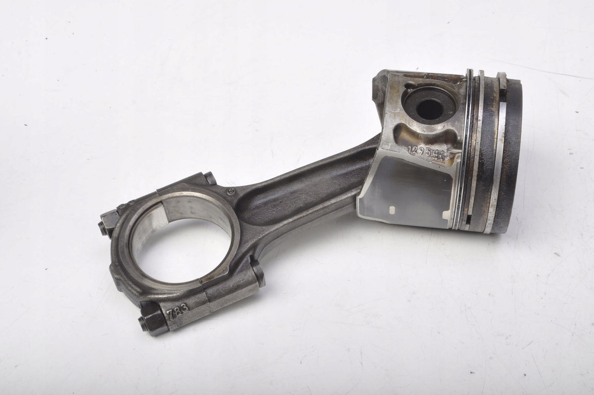 VOLVO S40 V50 2.0 D PISTON WITH CONNECTING ROD HS2R1 085190