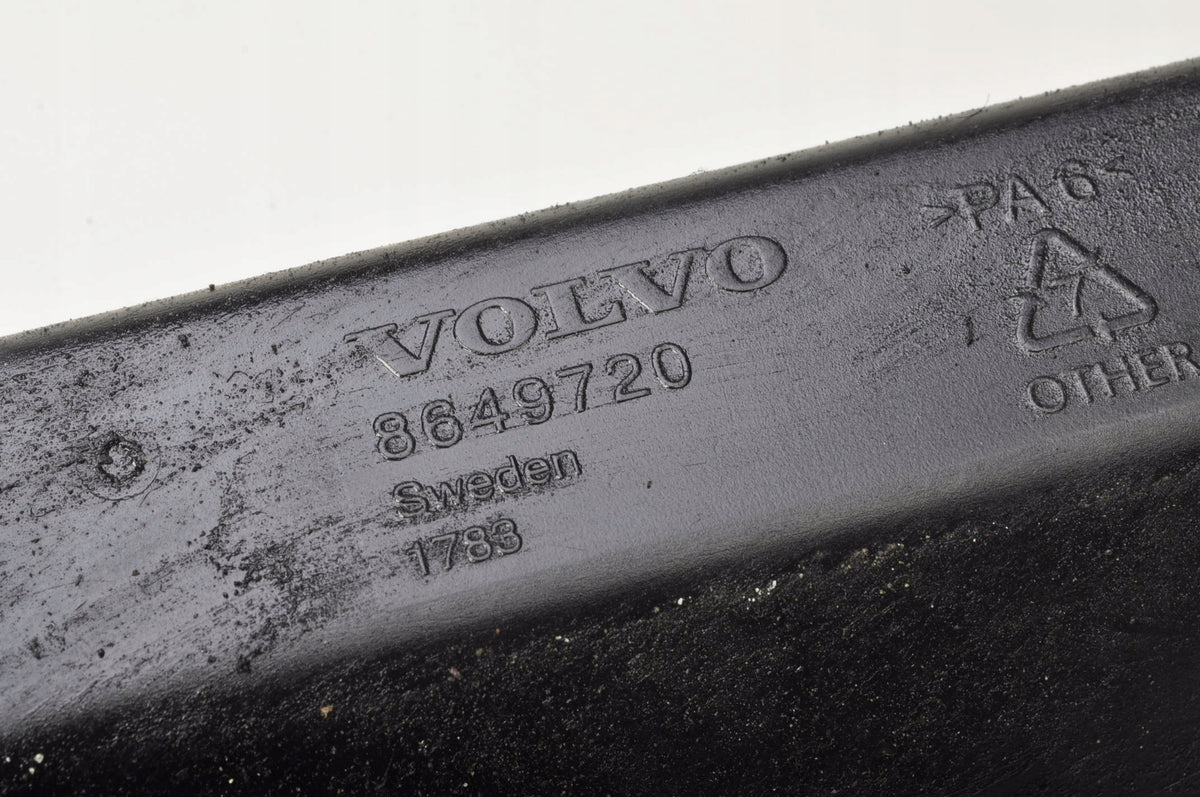VOLVO S60 AND 2.4 D5 EXPANSION TANK 8649720