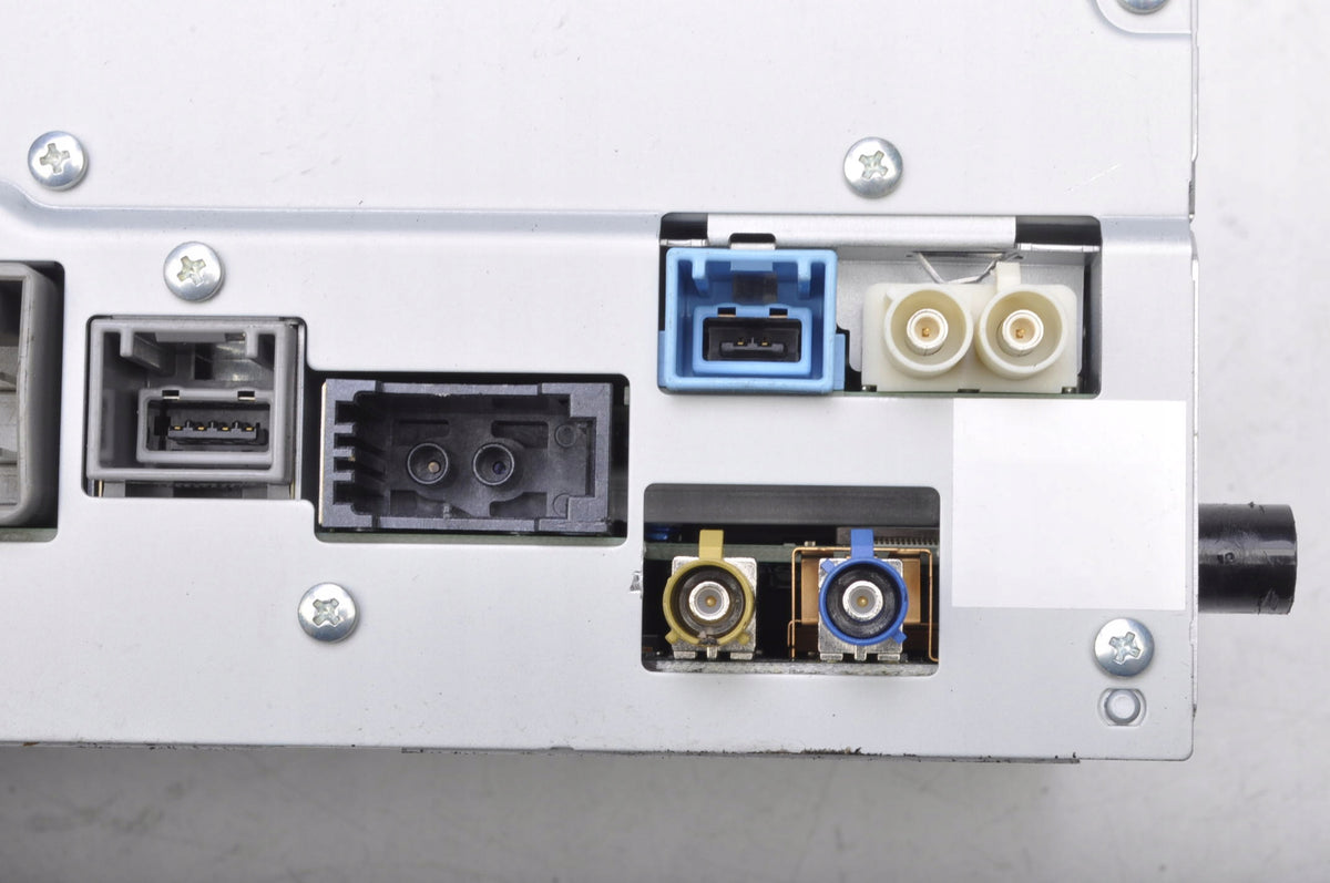 VOLVO S60 AND V60 RADIO 31358296