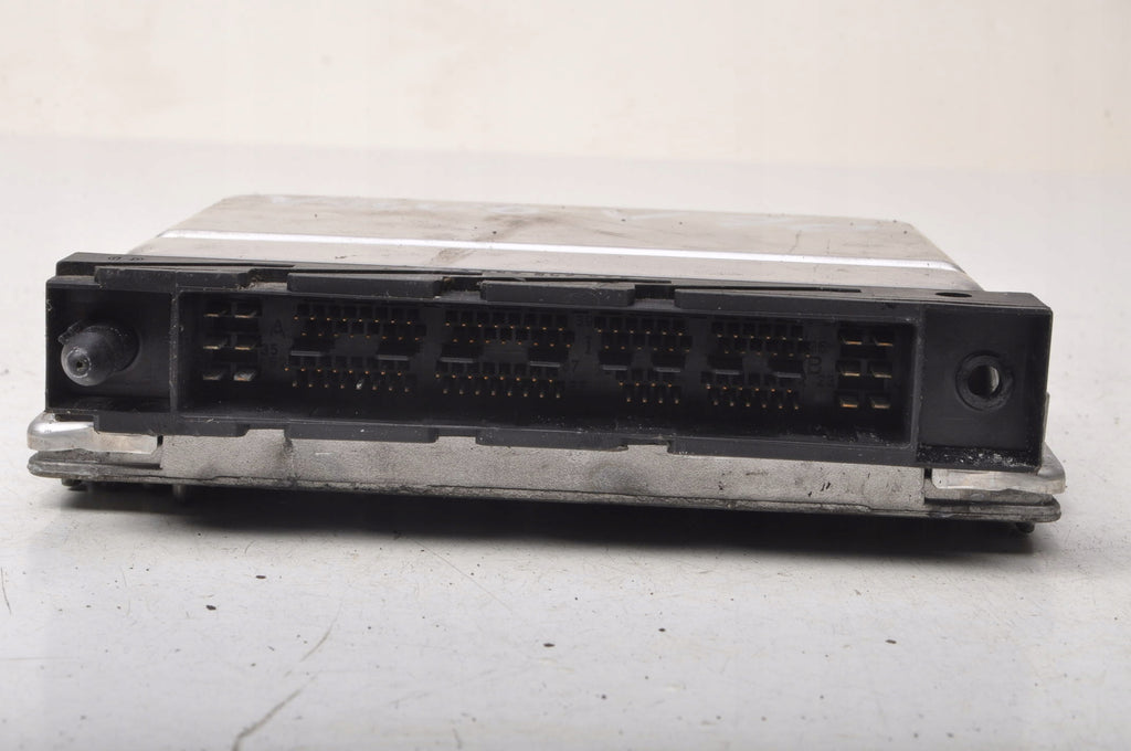 VOLVO S60 AND V70 2.0 T ENGINE CONTROLLER 30668478A