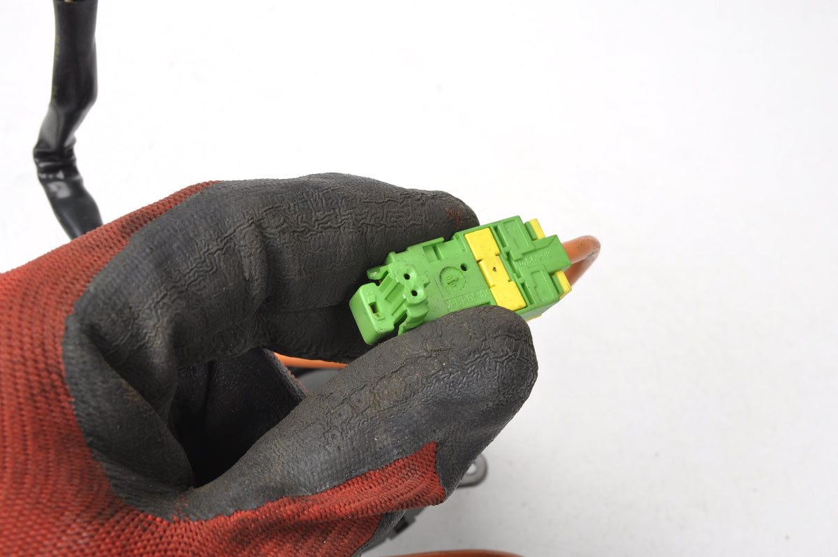 VOLVO S60 AND V70 II XC70 AIRBAG TAPE RETRACTOR