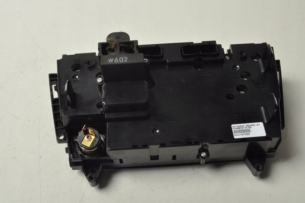 VOLVO S60 AND V70 II XC70 PANEL AIR CONDITIONING SWITCH 30746022