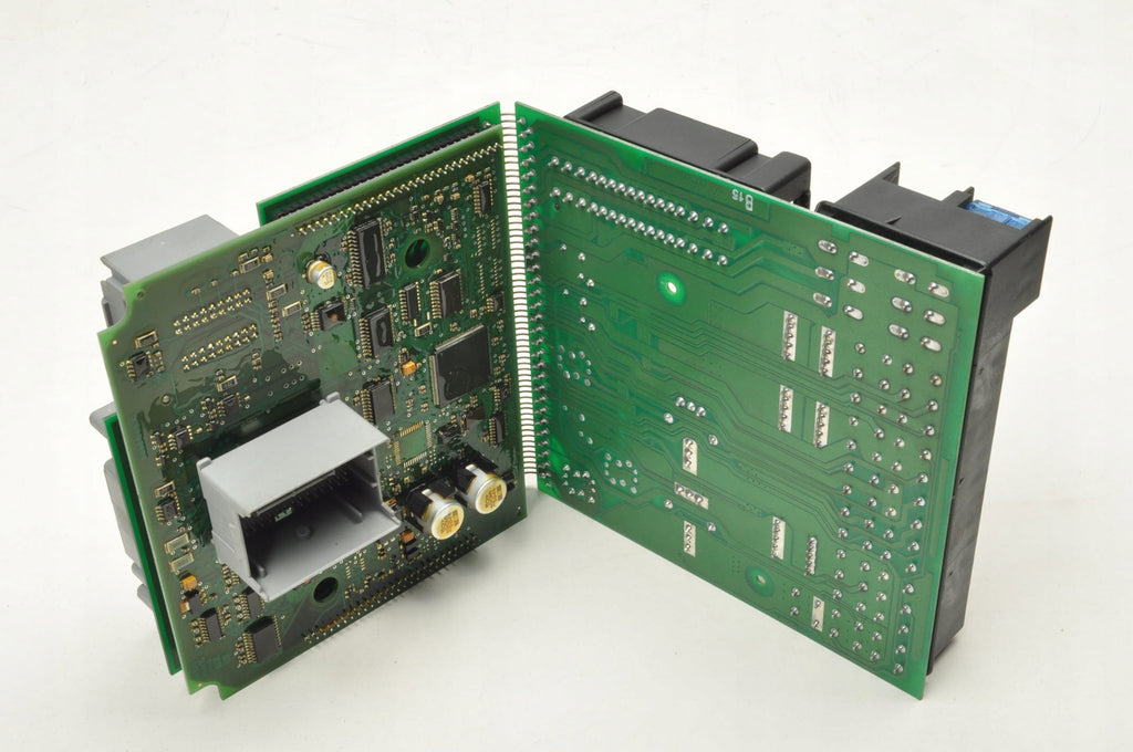 VOLVO S60 AND V70 XC70 MODULE CEM 30728542