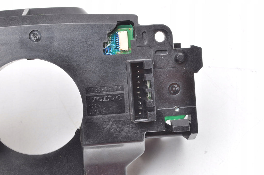 VOLVO S60 AND V70 XC70 STEERING WHEEL CONTROLLER MODULE 30739597