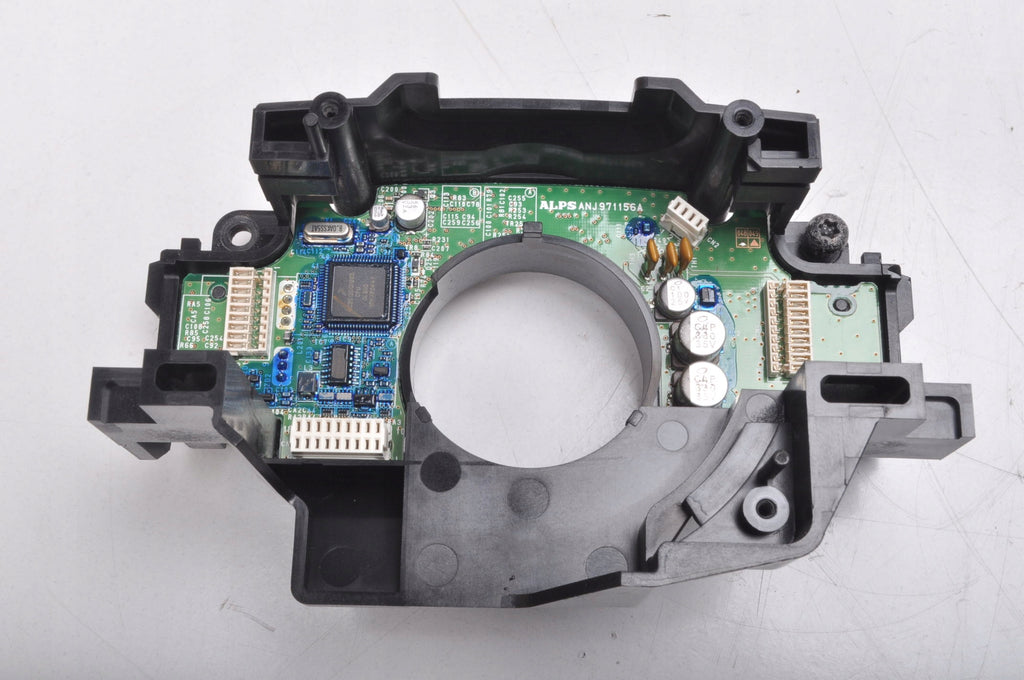 VOLVO S60 AND V70 XC70 STEERING WHEEL CONTROLLER MODULE 30739597