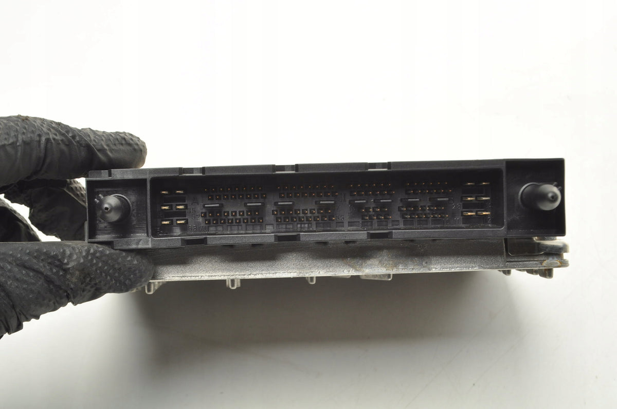 VOLVO S60 I V70 II 2.0T 20V 180KM COMPUTER ENGINE DRIVER 30668478
