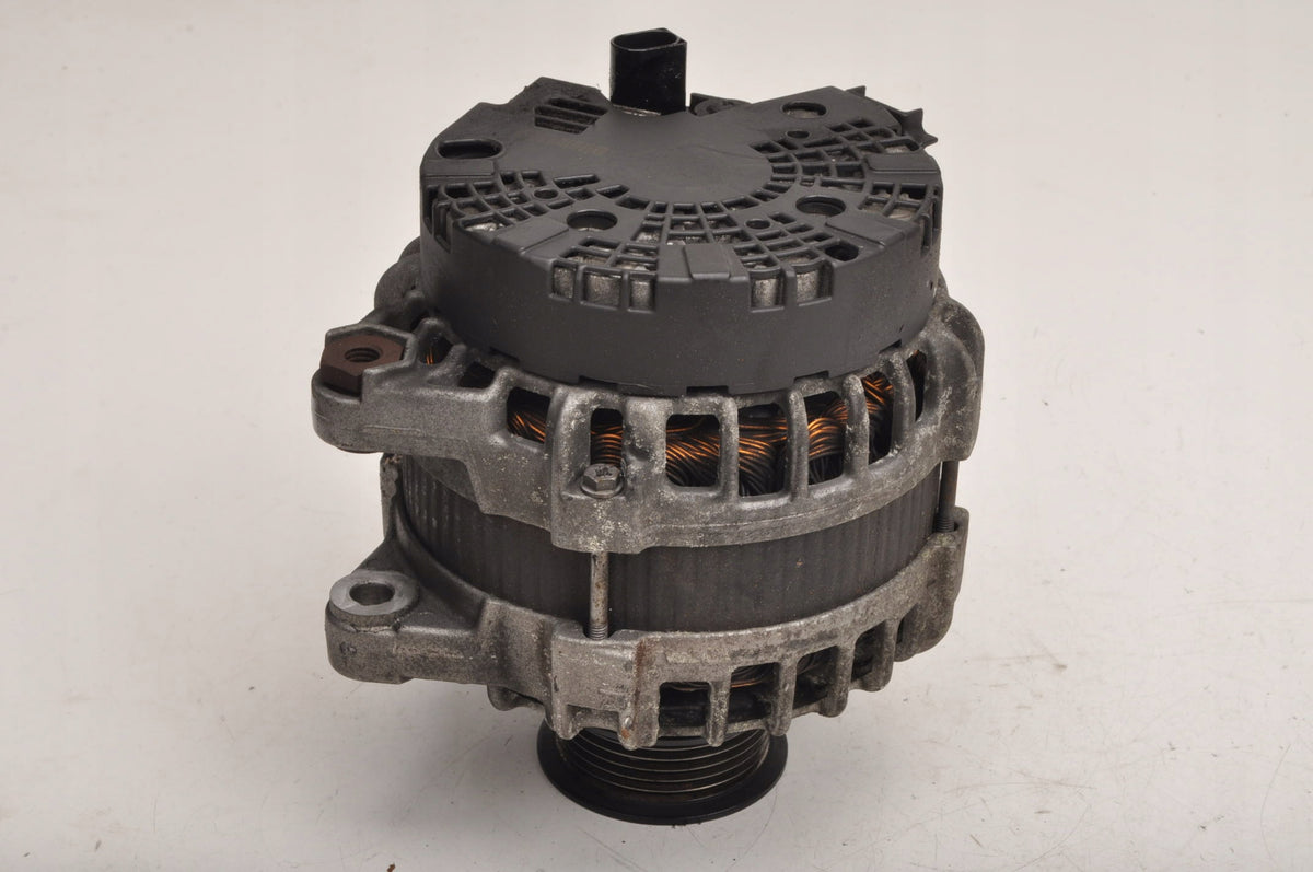 VOLVO S60 II 2.0 D4 181KM ALTERNATOR 30659580
