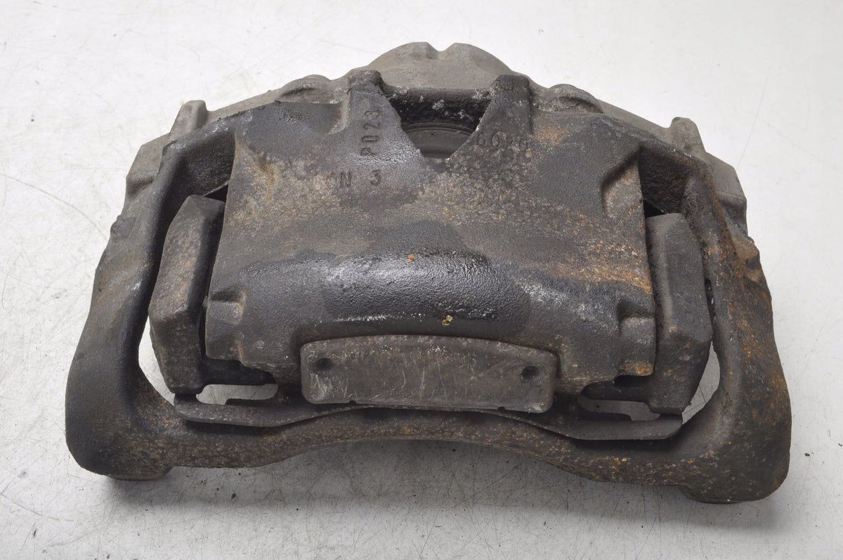VOLVO S60 II 2.4 BRAKE CALIPER RIGHT FRONT