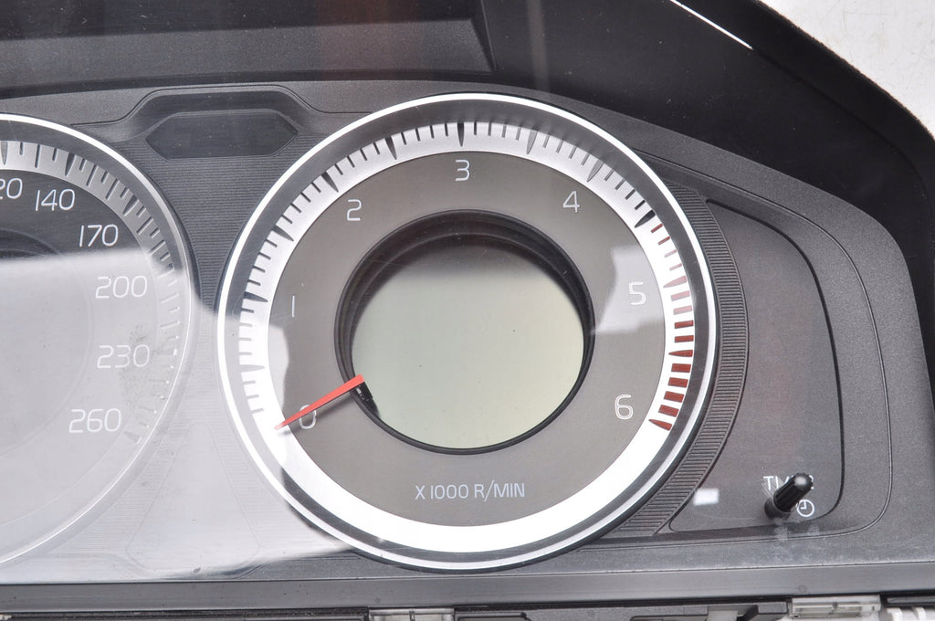 VOLVO S60 II 2.4 D5 COUNTER CLOCKS EU 31343330AA