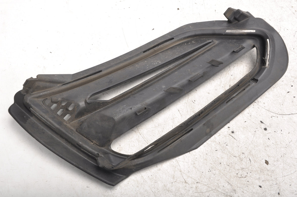 VOLVO S60 II FRAME HALOGEN GRILLE RIGHT 31383155