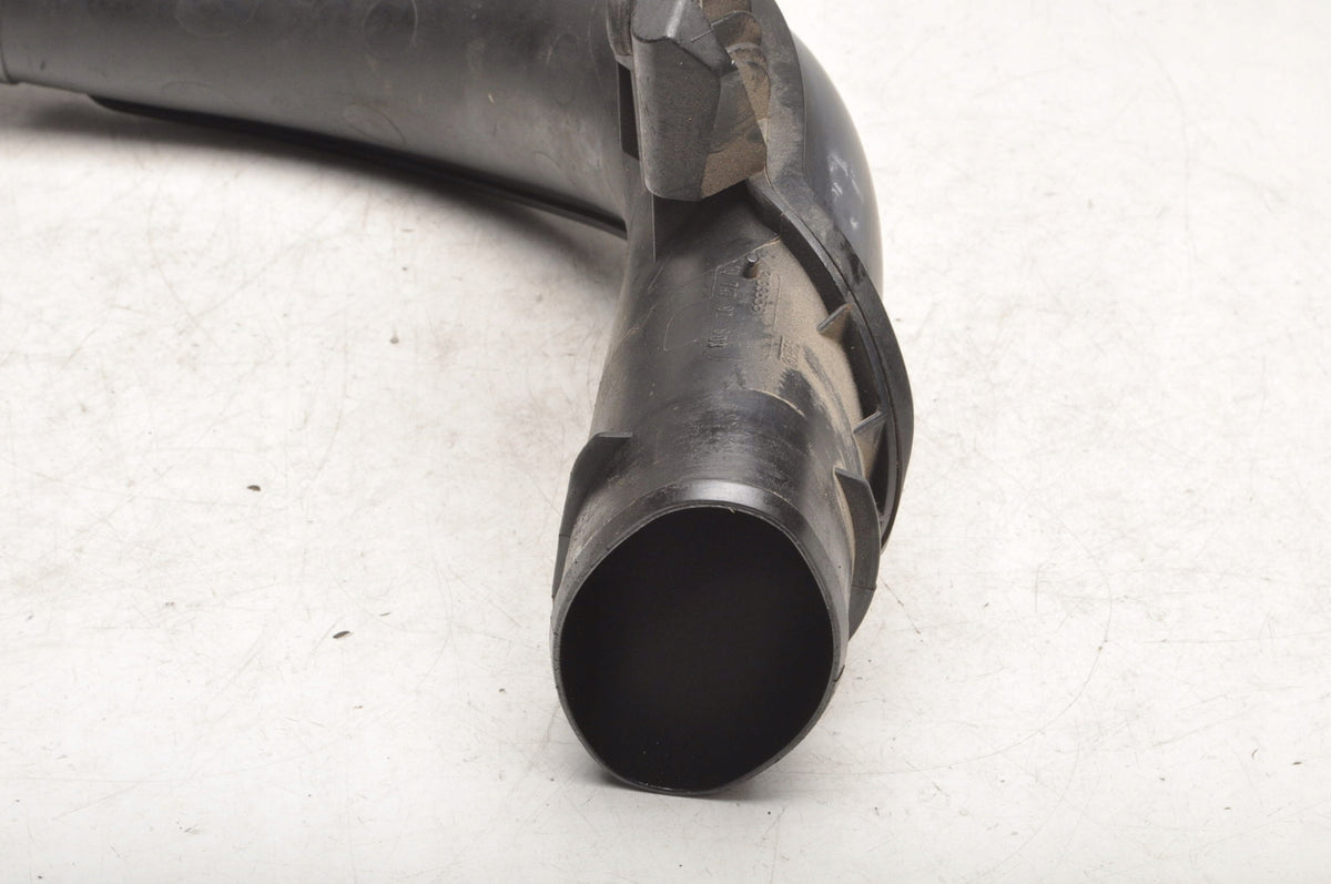 VOLVO S60 II V60 1.6 T3 150KM AIR INTAKE PIPE 31338561