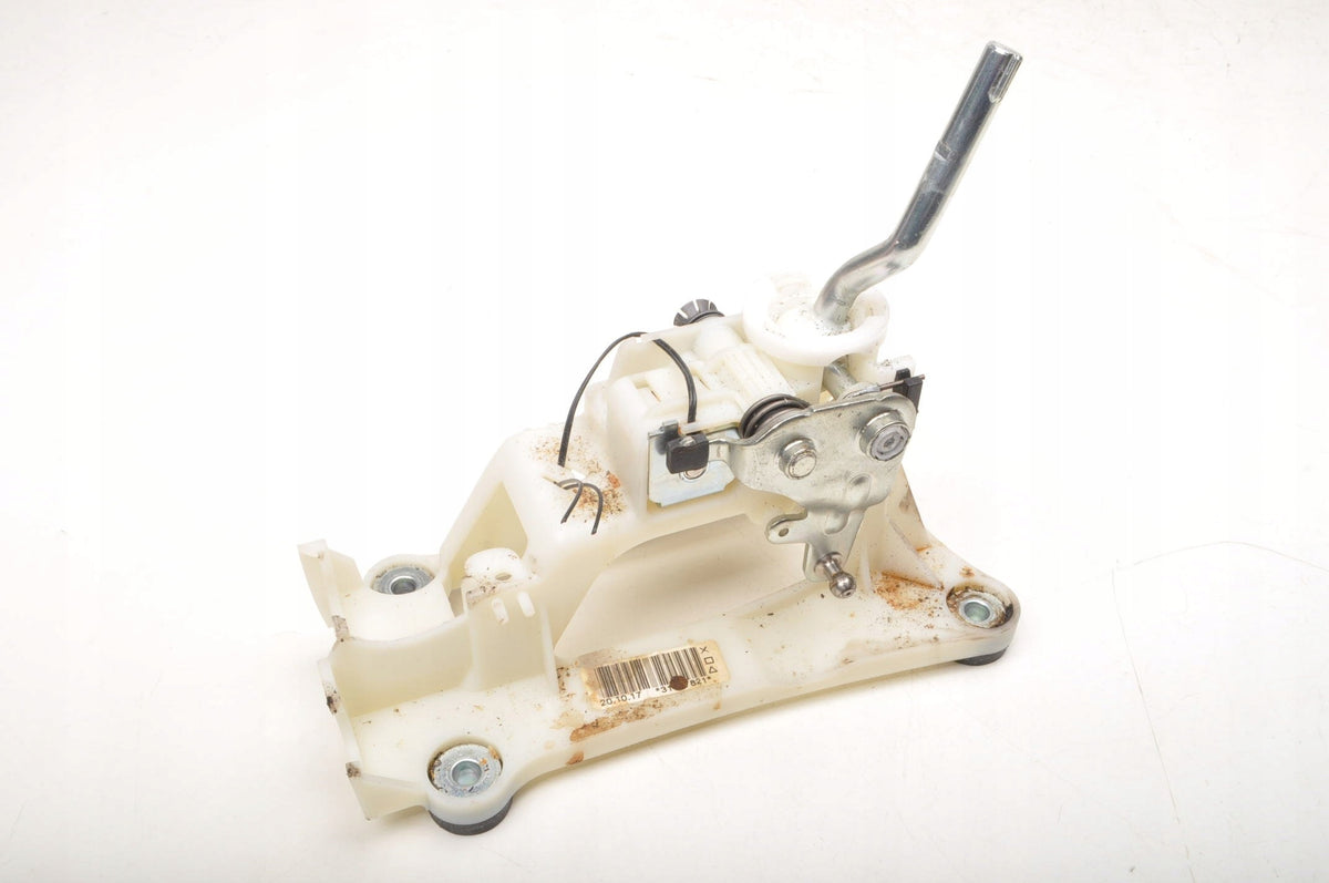 VOLVO S60 II V60 2.0 D2 SELECTOR GEARBOX JACK UK 31437821