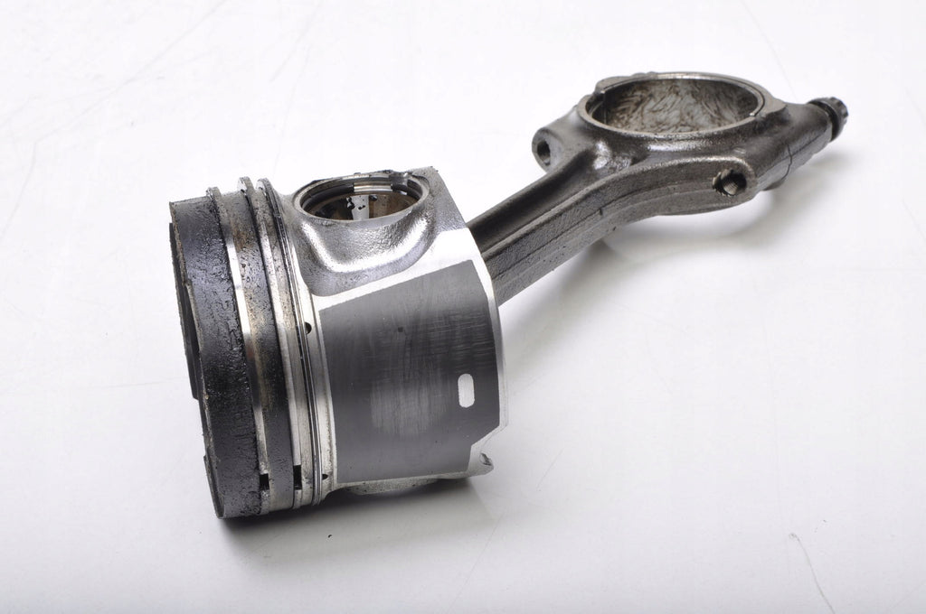 VOLVO S60 II V60 2.0 D3/D4 163KM PISTON WITH CONNECTING ROD